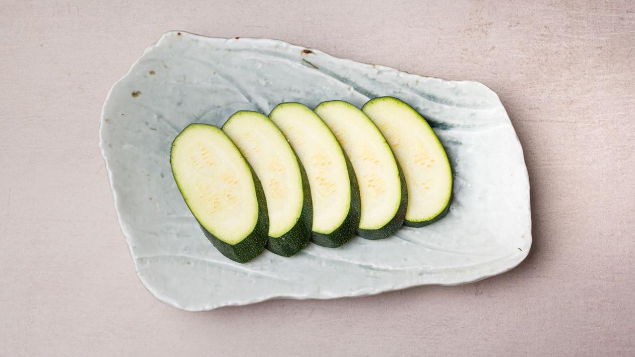 Meal card cover for: Courgette BBQ (V)