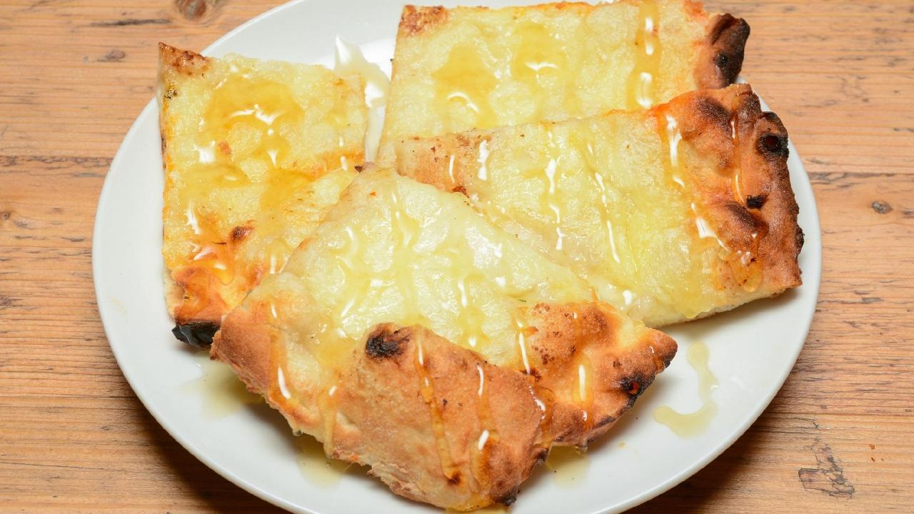 Meal card cover for: GARLIC BREAD - CHEESE & HONEY