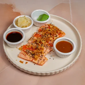 Meal card cover for: Salmon Tataki - 6 pcs