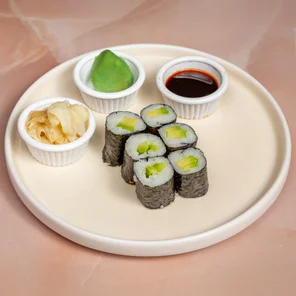 Meal card cover for: Avocado Maki - 6 Pcs