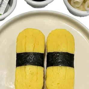 Meal card cover for: Omelette Nigiri - 2 Pcs