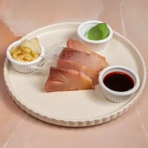 Meal card cover for: Yellow Tail Sashimi - 4 Pcs