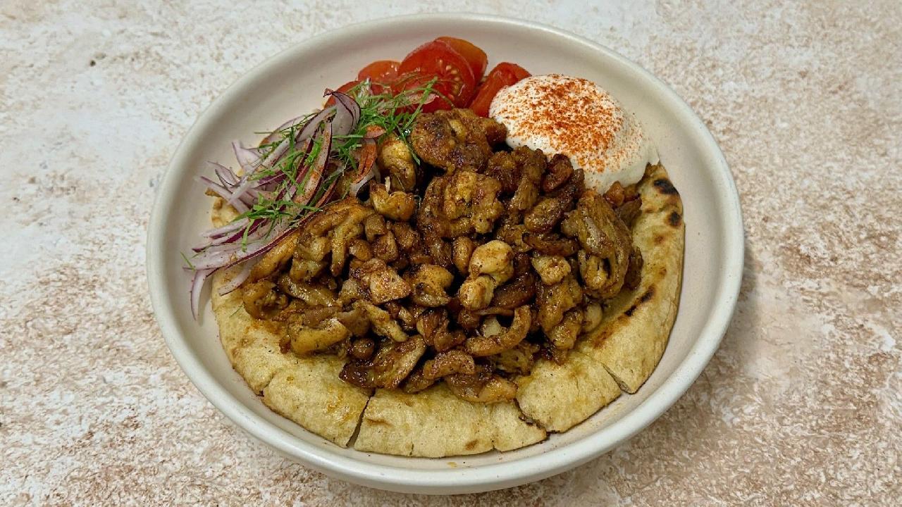 Meal card cover for: Chicken Gyros