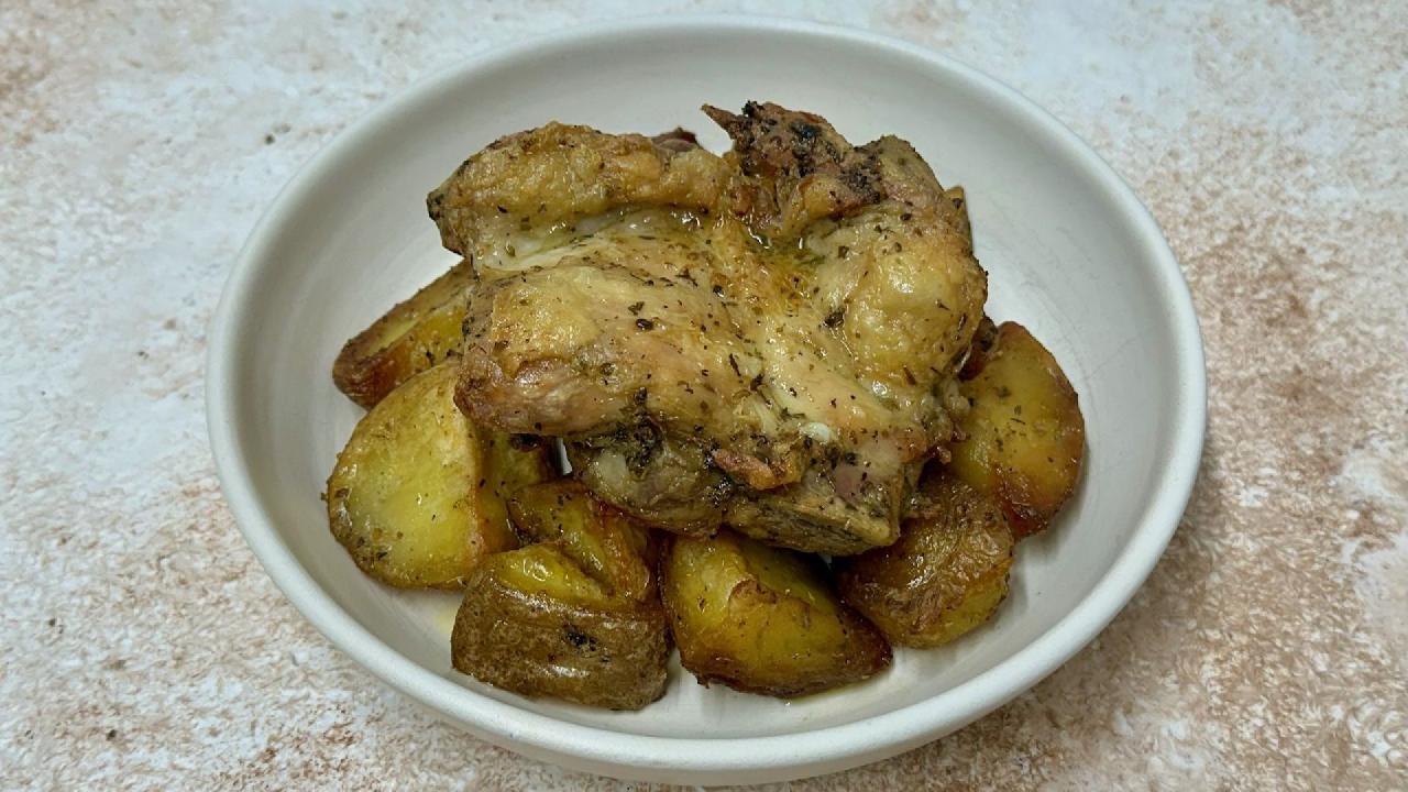Meal card cover for: Lemon Oregano Chicken Roast