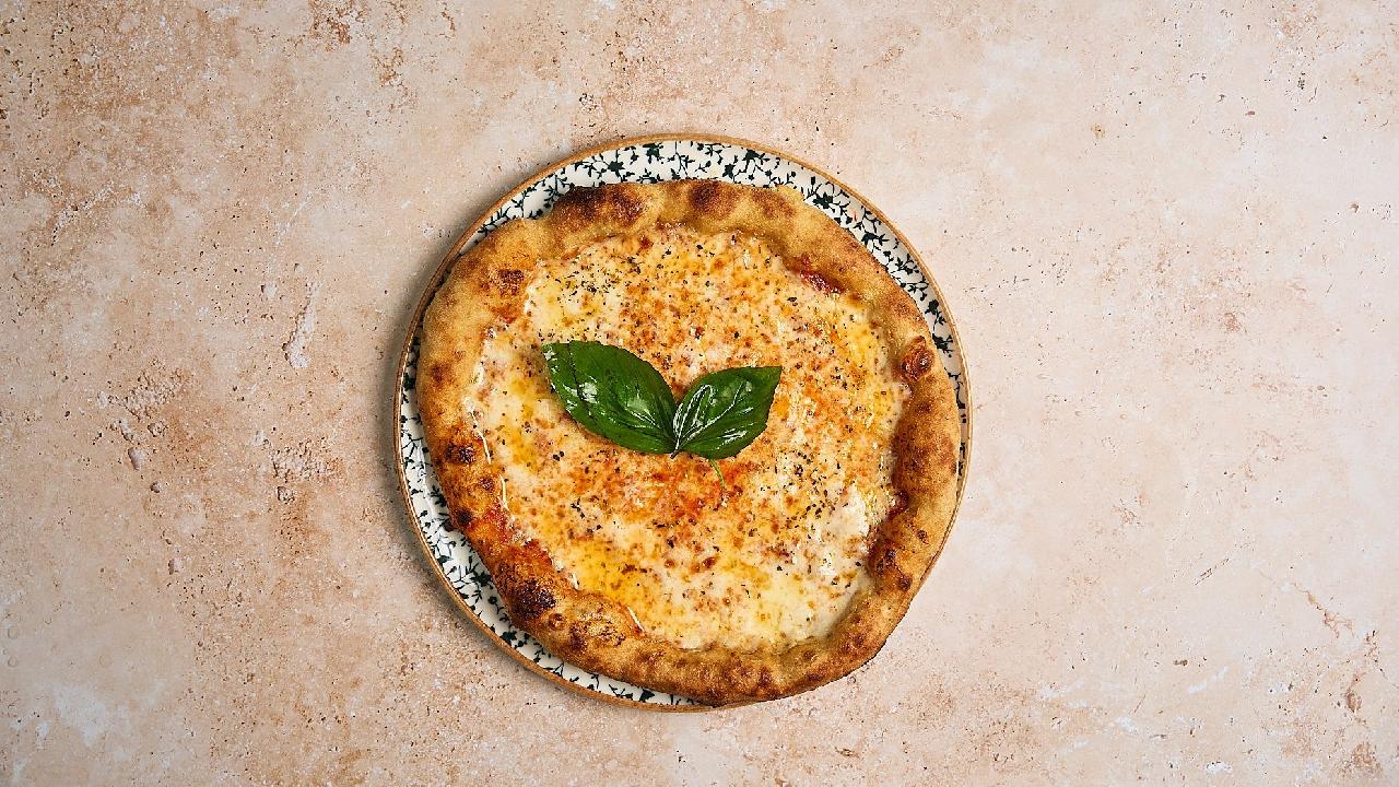 Meal card cover for: Gluten Free Margherita Pizza