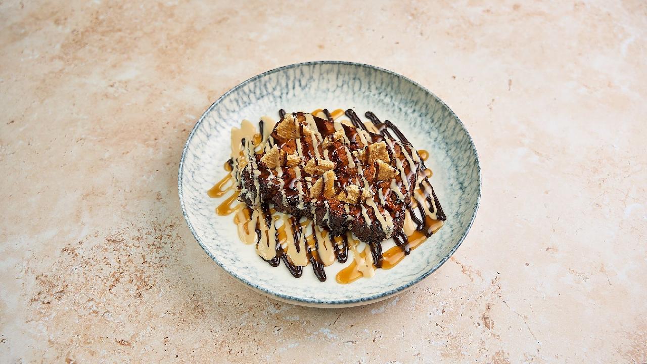 Meal card cover for: Chocolate & Tahini Ekmira