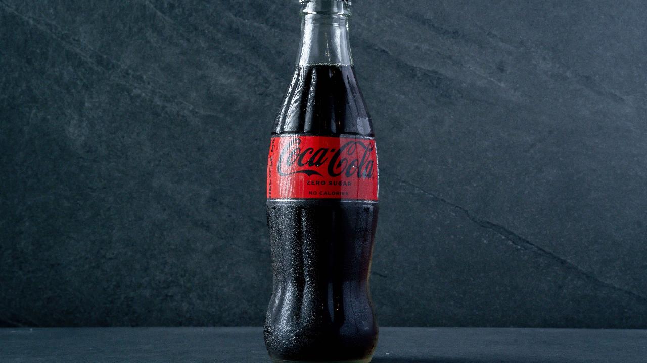 Meal card cover for: Coke Zero