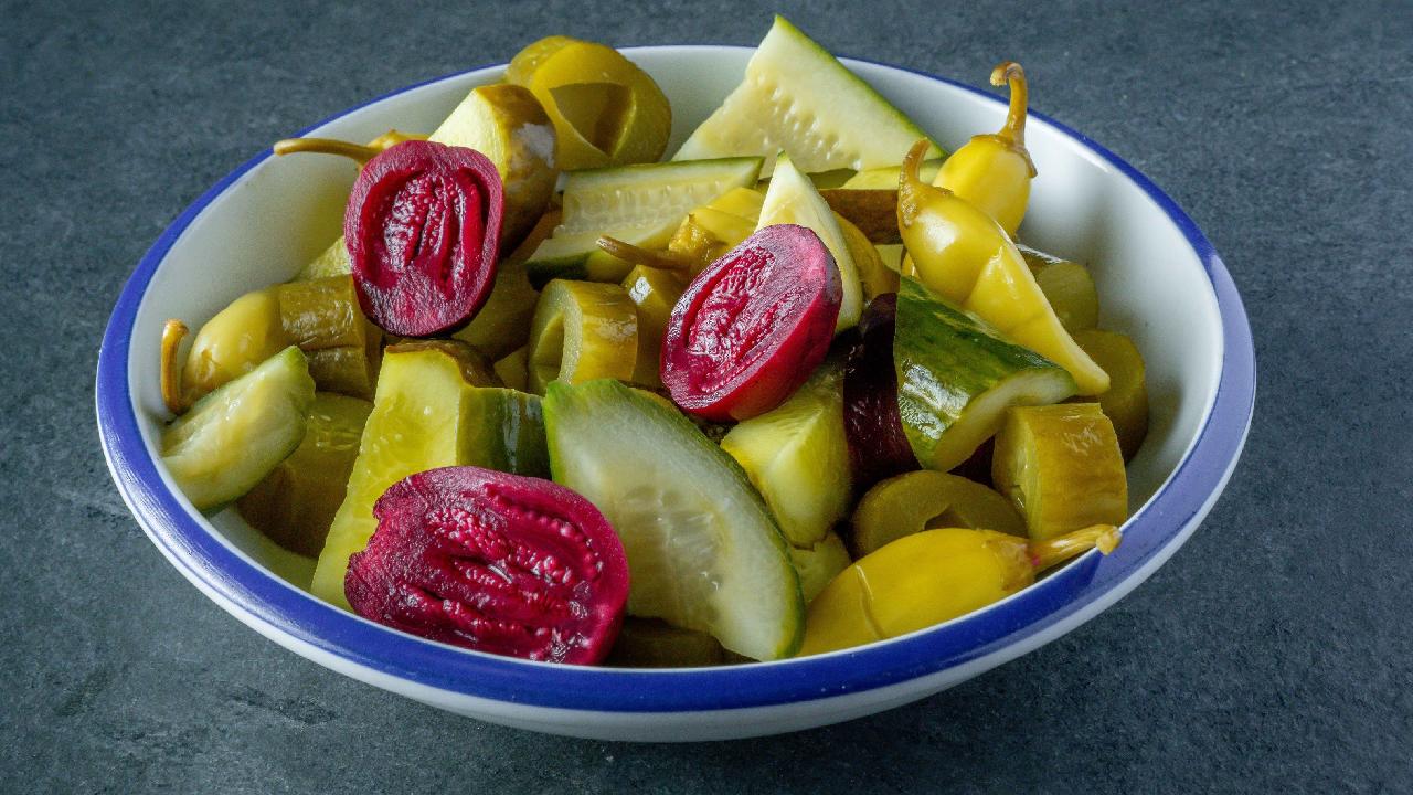 Meal card cover for: Mix Pickles
