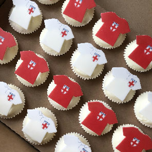 Meal card cover for: England Shirt Cupcakes Platter Box (40)