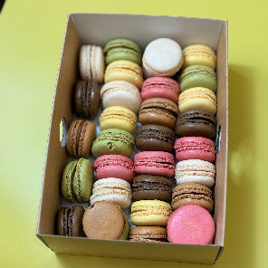 Meal card cover for: Macarons 36 pcs