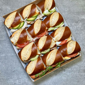 Meal card cover for: Pretzel platter