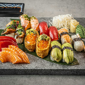 Meal card cover for: Nigiri & Sashimi Super Box (meal for 3) 18 pieces