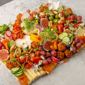 Meal card cover for: Small Vegan Platter with Vegan Crackers and Bread