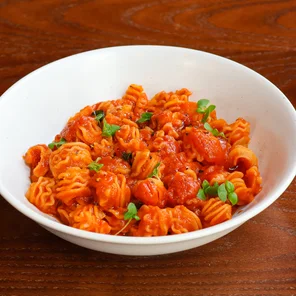 Meal card cover for: VEGAN Homemade Tomato Sauce (Radiatori)
