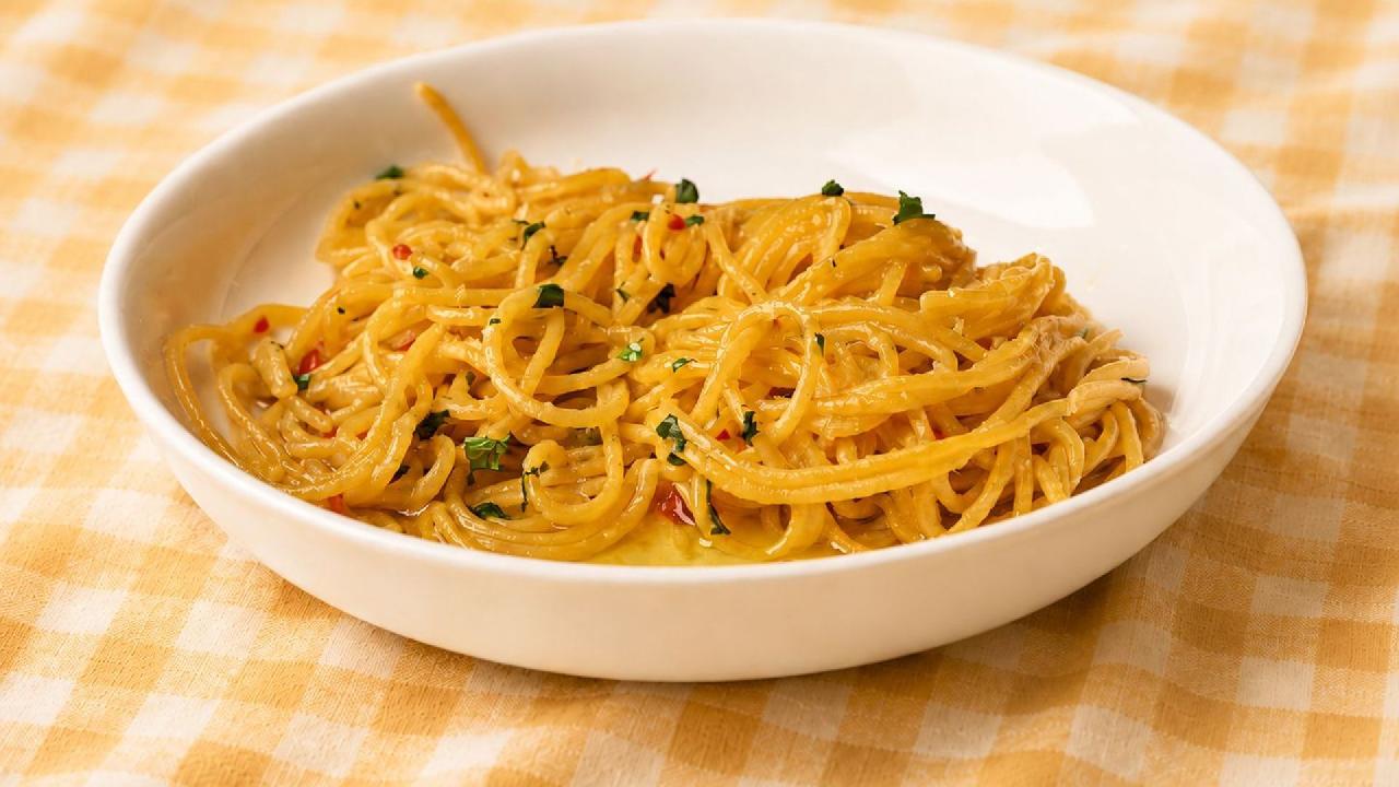 Meal card cover for: Aglio e Olio