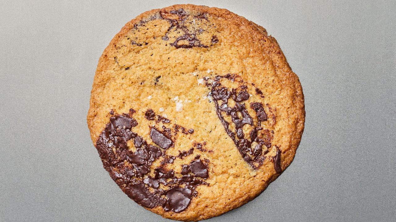 Meal card cover for: Blondie's Kitchen - Dark Choc & Sea Salt Cookie