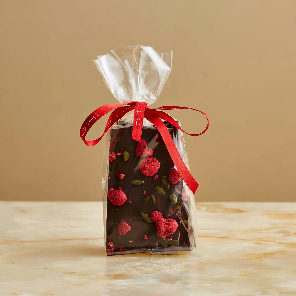 Meal card cover for: Dark chocolate, pistachio and raspberry brittle