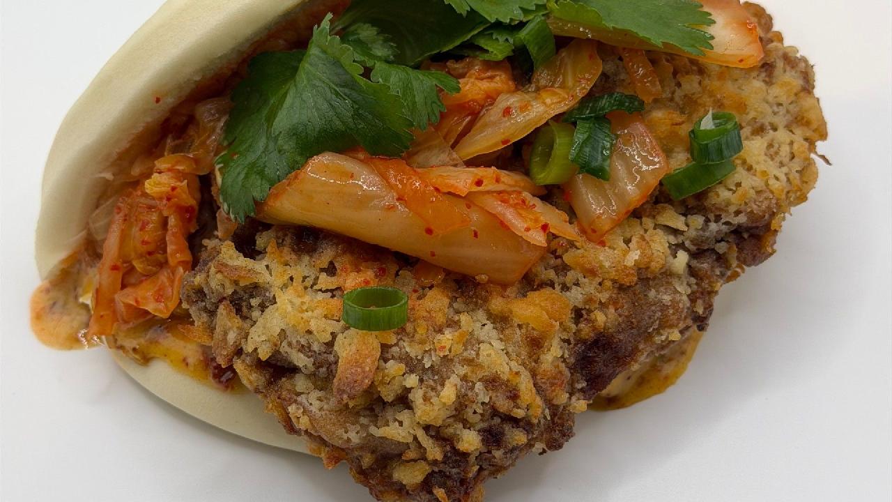 Meal card cover for: Kimchi Oven-Baked Chicken Bao, 28g protein