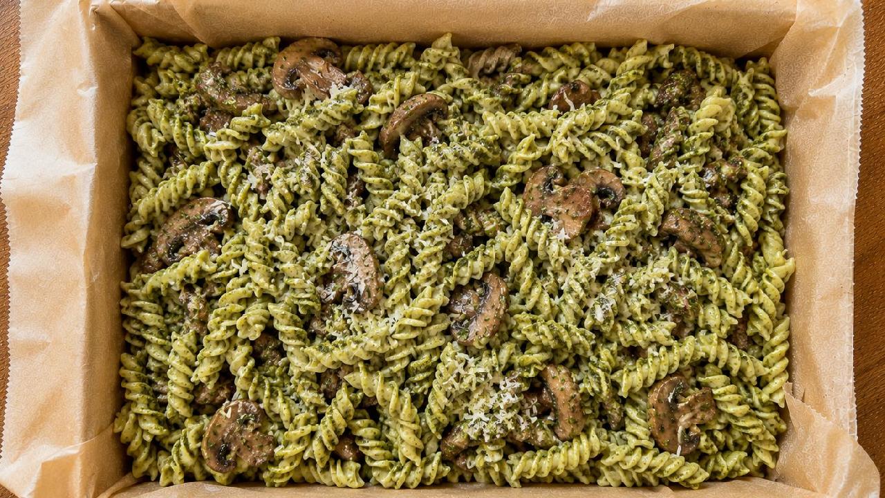 Meal card cover for: Pesto, Mushrooms & Olives Pasta Salad (up to 12 people)
