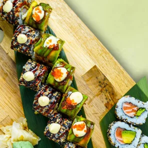 Meal card cover for: Maki Ura Platter