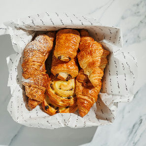 Meal card cover for: Mixed Pastry Box