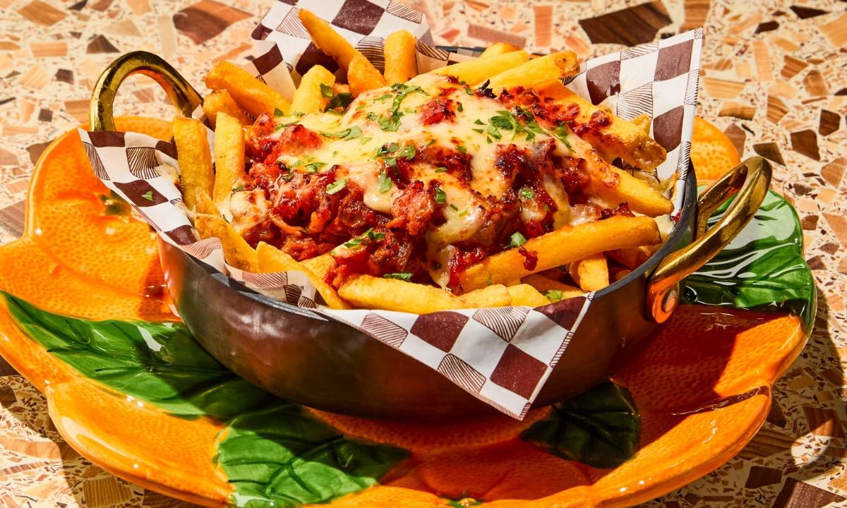 Meal card cover for: Pulled Pork Loaded Fries