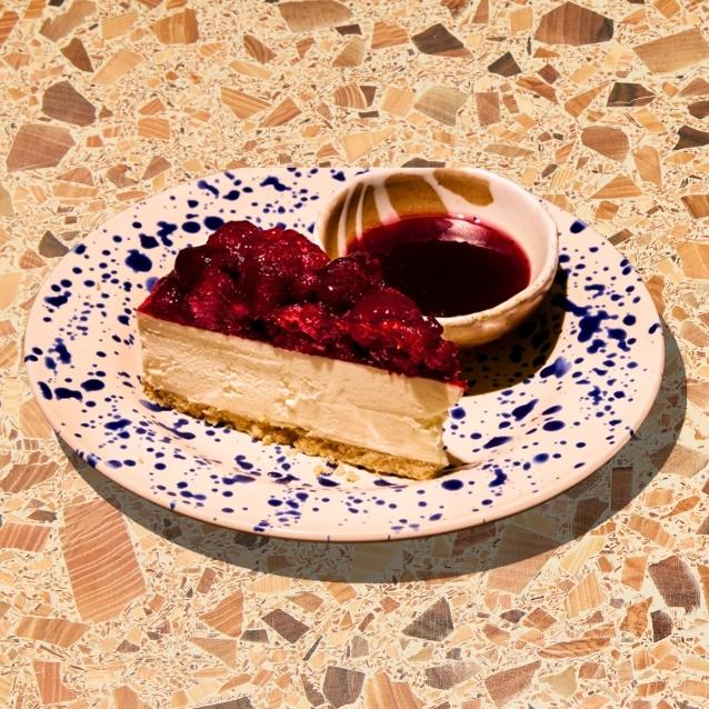 Meal card cover for: Raspberry Collins Cheesecake