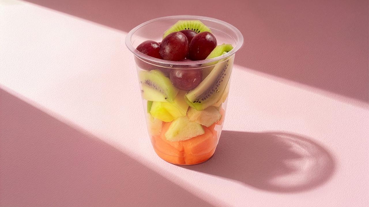 Meal card cover for: Super Fruit Salad