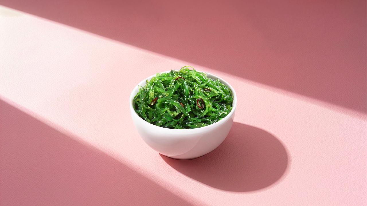 Meal card cover for:  Goma Wakame