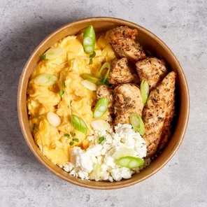 Meal card cover for: Free range Scrambled Egg Protein Pot with Cajun Chicken Bites, Greek Cheese & Spring Onion 🥚🧀🍗