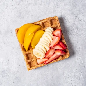 Meal card cover for: High Protein Vegan Waffle with Peach Slices, Banana & Strawberries 🧇🍓🍑