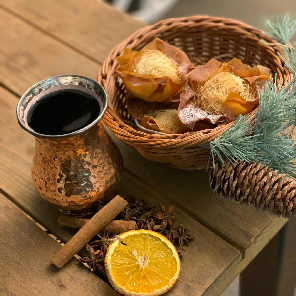 Meal card cover for: Mulled Wine & Filo Mince Pie (Serves 25)