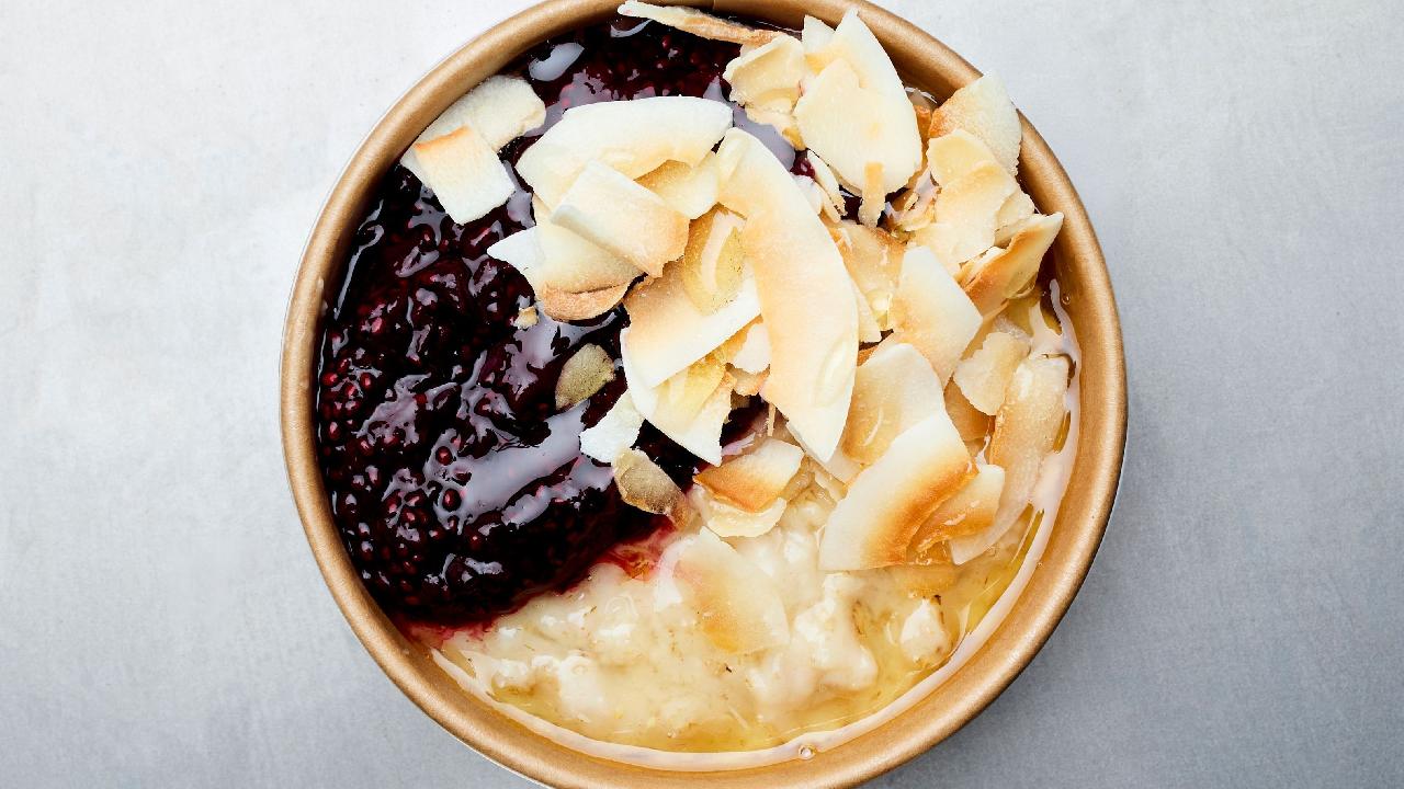 Meal card cover for: Blackberry Coconut Porridge