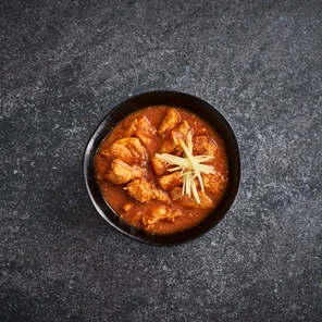 Meal card cover for: Utterly Butterless Chicken (Chilled Tiffin • 3 Portions)