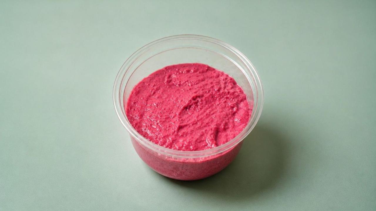 Meal card cover for: Beetroot Hummus Pot