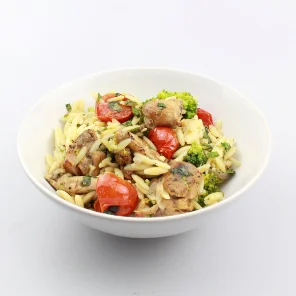 Meal card cover for: Pesto Chicken & Broccoli Creamy Orzo - Bowl Meal
