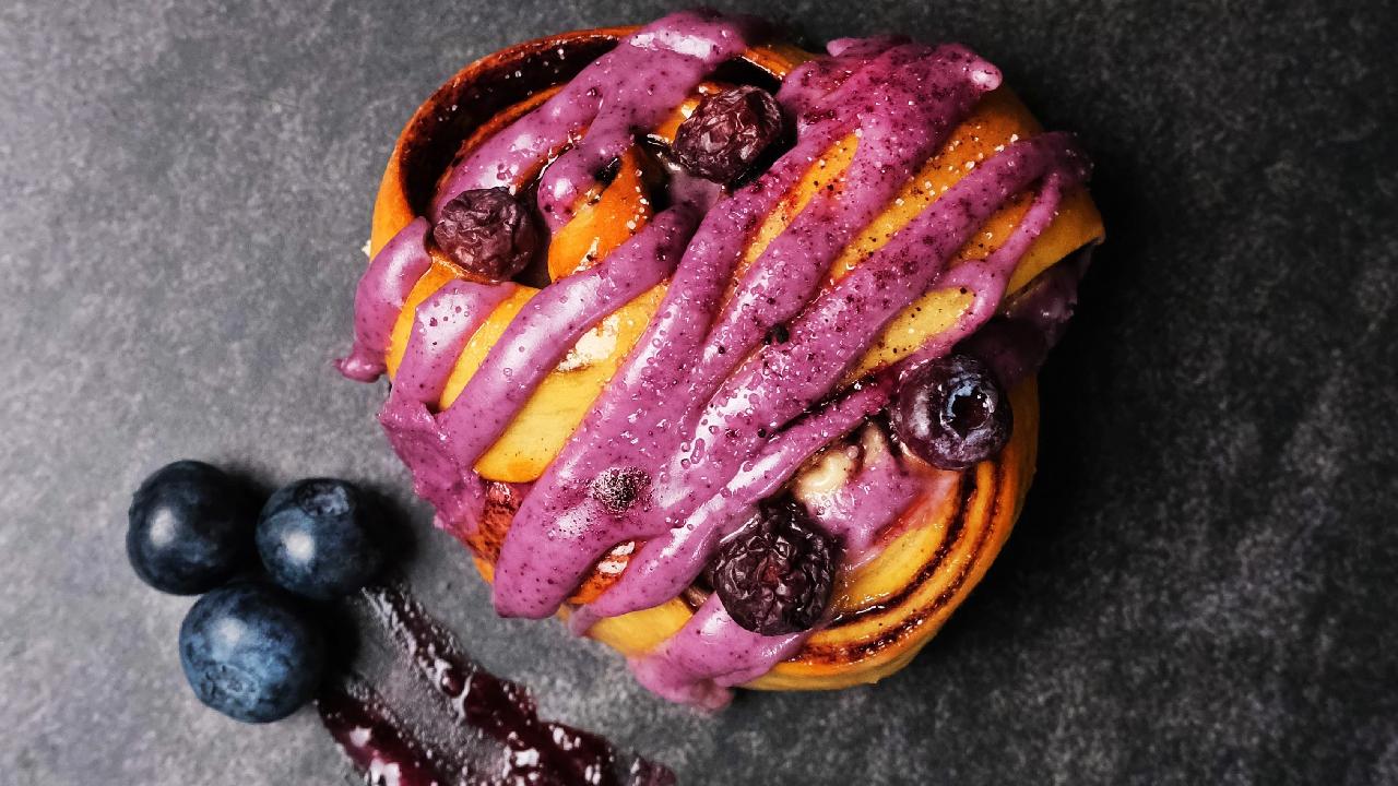 Meal card cover for: Blueberry Pastry