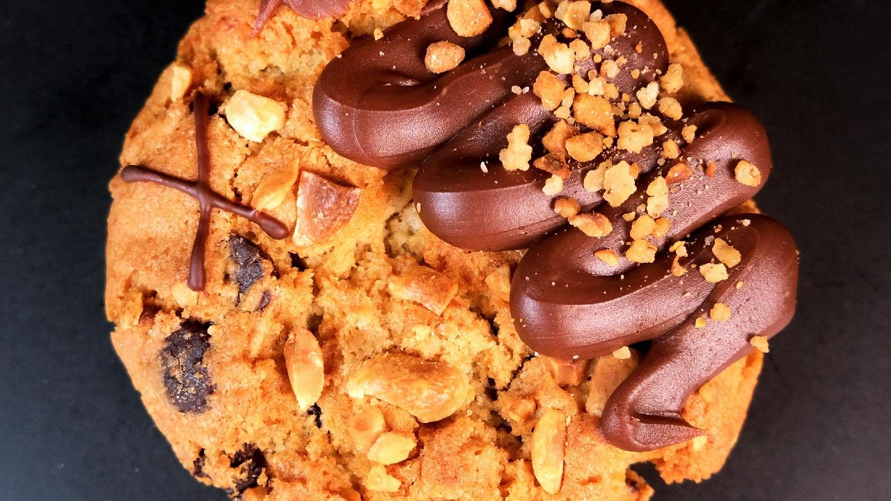 Meal card cover for: Peanut Butter & Chocolate Cookie