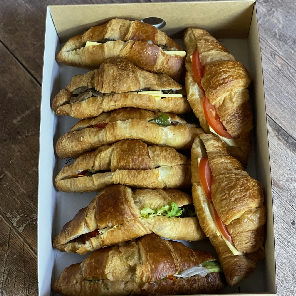 Meal card cover for: Medium Vegan Savoury Croissants 
