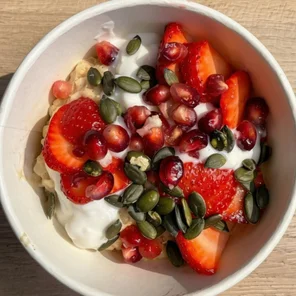 Meal card cover for: North Porridge 🍓🥥❤️