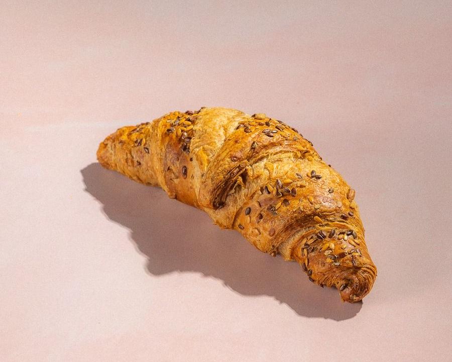 Meal card cover for: CAT Multigrain croissant CAT