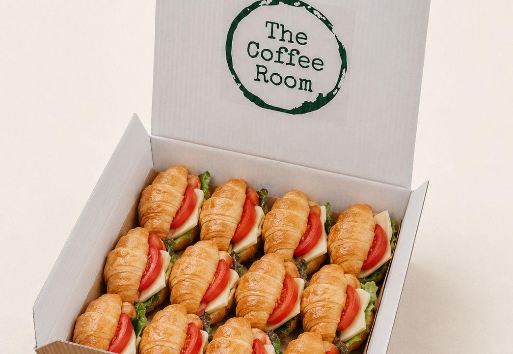 Meal card cover for: 12x Mini Tomato & Cheese Croissant
