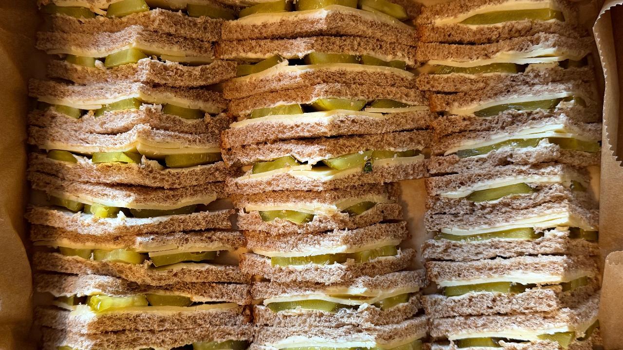Meal card cover for: Cheddar & Gherkins Sandwich Box (24 pcs)