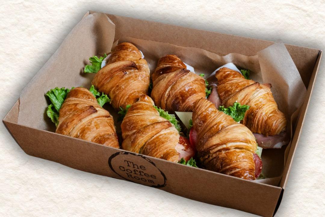Meal card cover for: 6x Tomato & Cheese Croissant