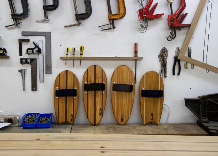 handplane lineup with straps