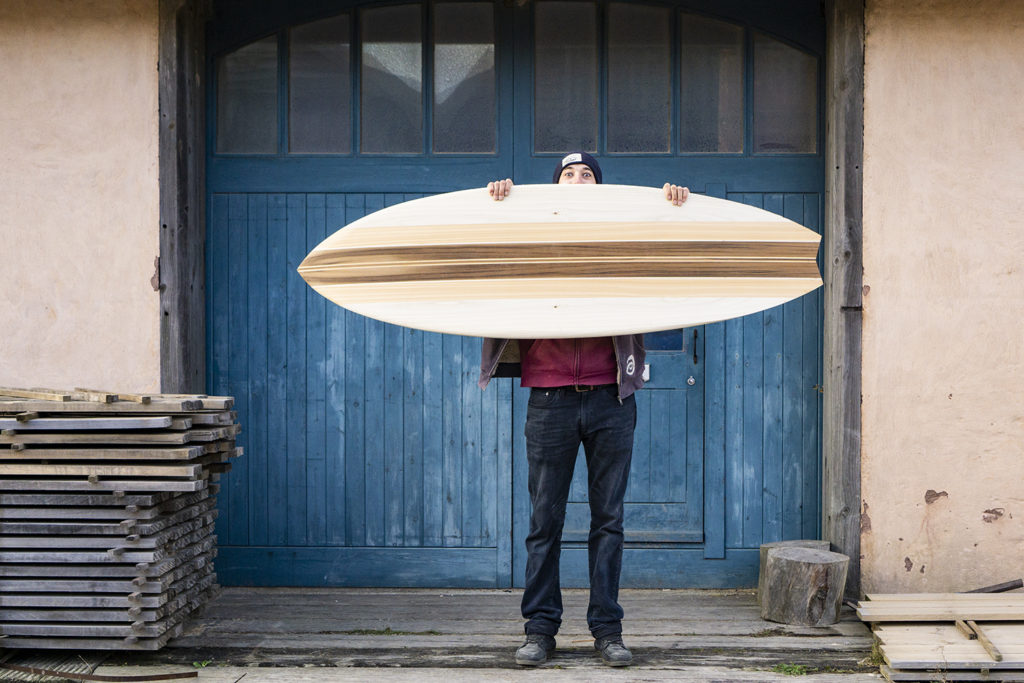 Luca Swift Otter Woden Surfboard Workshop portrait peek-a-boo