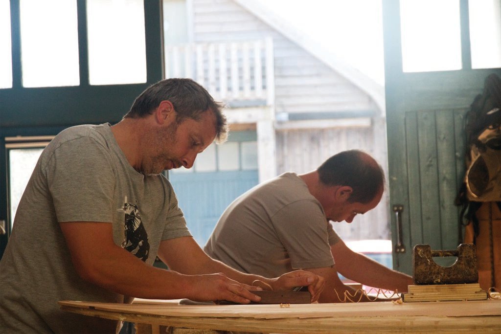ben and kelvin otter wooden surfboard workshop cornwall 2014 shaping together