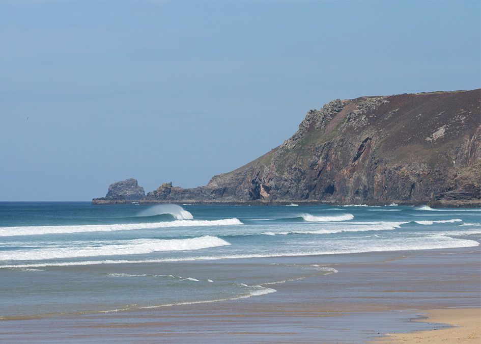 Chapel Porth wave beach