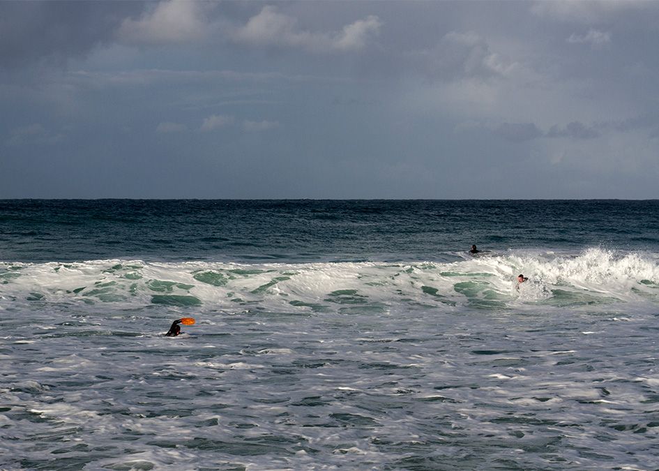 Bodysurfing wave otter wooden handplanes