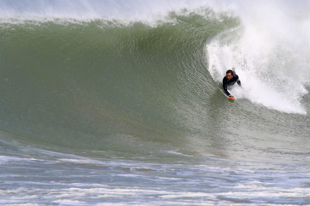 Chris Otter handplane bodysurf wave